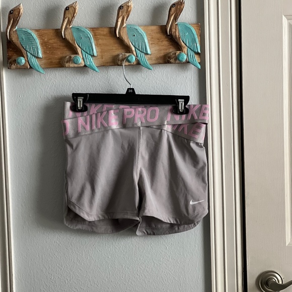 Nike Pants - Nike Pro Intertwist 2 3´´ Short Tight Gray Silver Baby Pink